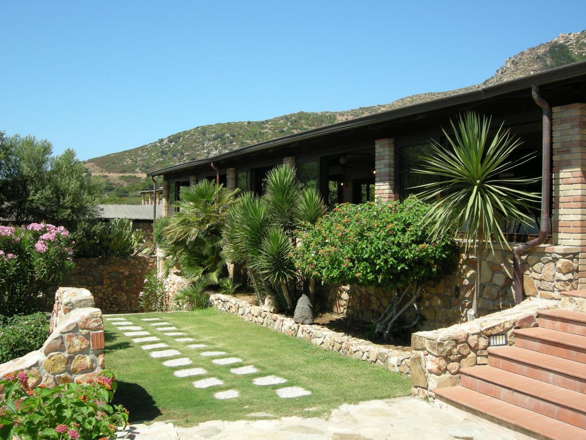 Hotel Su Giganti Villasimius Exterior foto